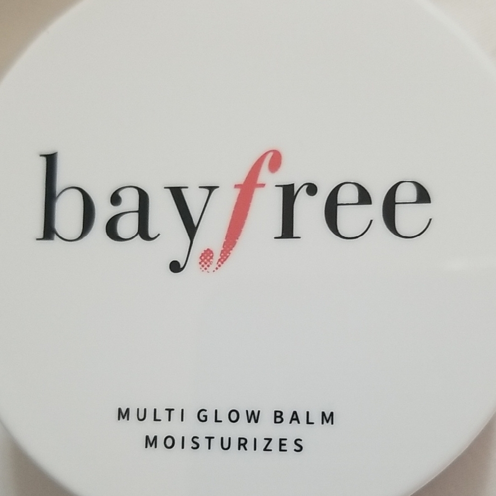 BOGO Bayfree Pink and White Skincare Moisturizer